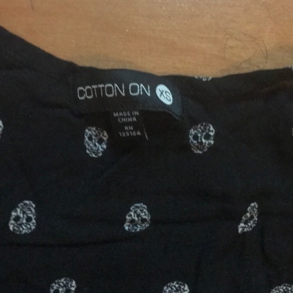 Black Cotton on Mini Skulls‎ Top XS - Picture 4 of 5